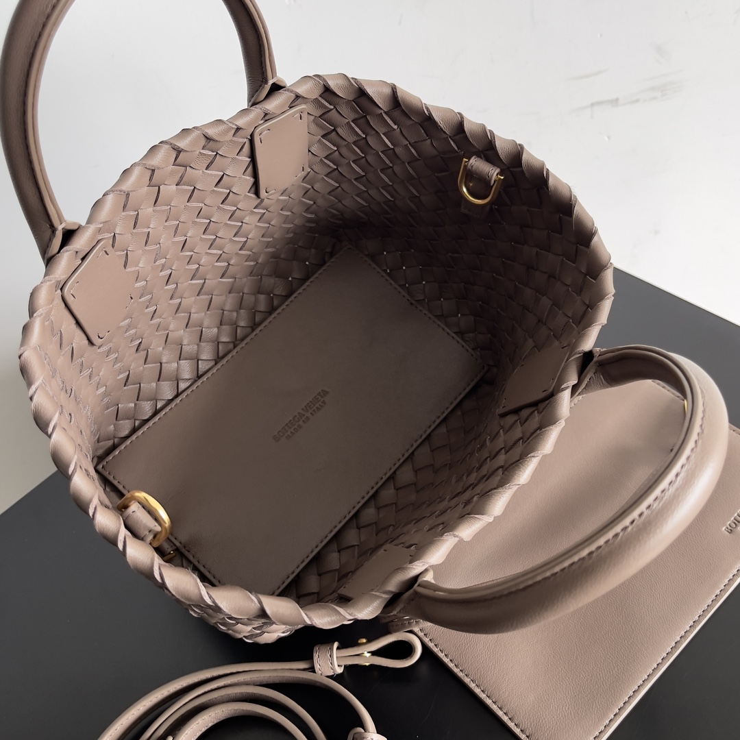 Bottega Veneta Shopping Bags